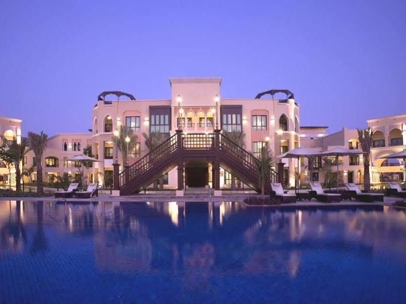 Shangri-La Hotel Apartments Qaryat Al Beri Abu Dhabi Buitenkant foto